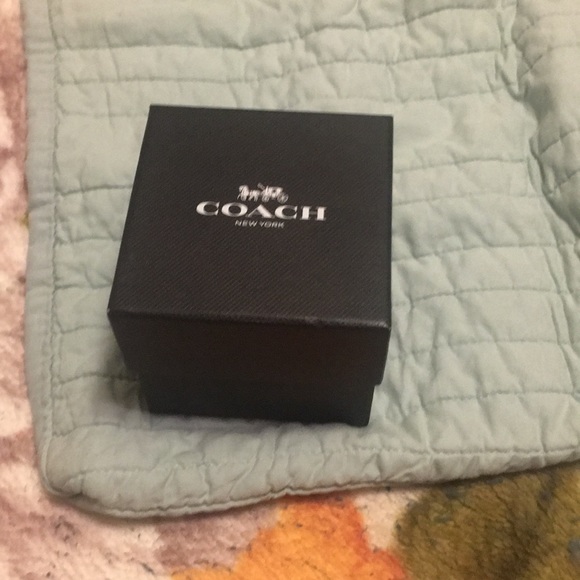 Watch - Picture 2 of 3